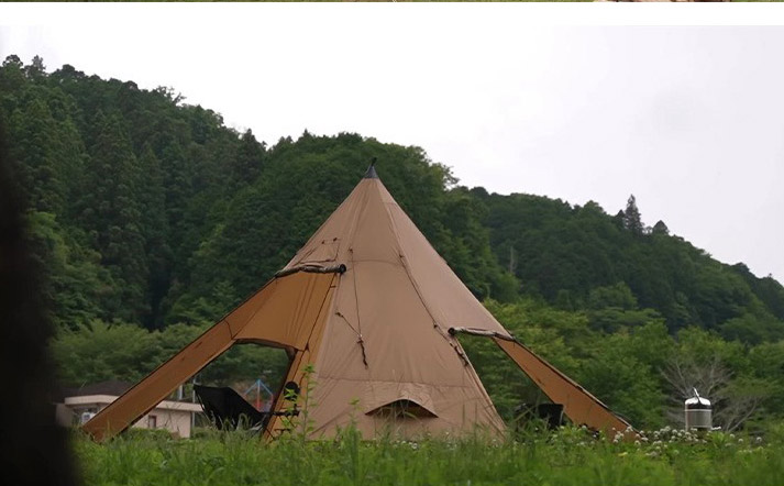 Camping Pyramid Tent With Snow - огляд і ціна Camping Cooking Snow